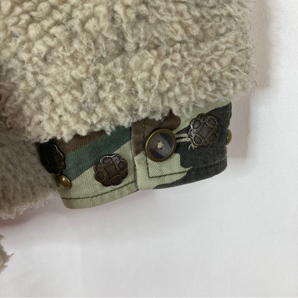 Free People | Tan Sherpa Camouflage Snap Toggle Coat S - Picture 5 of 9